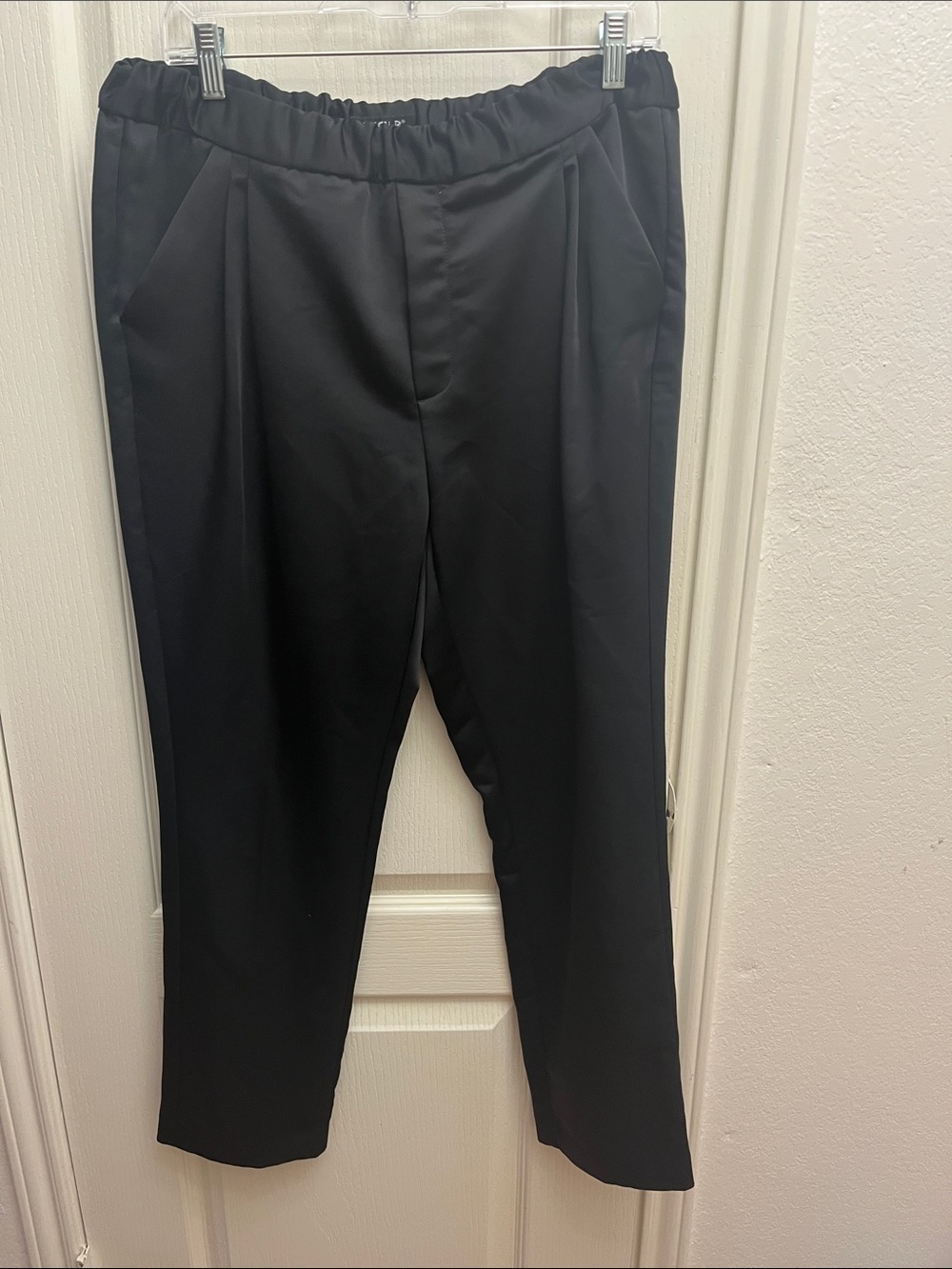 Allen B. By Allen Schwartz Women's Black Straight-Leg Pleated Pants